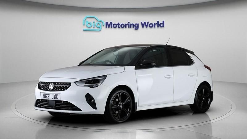 Used Vauxhall Corsa Edition 75 HP (55 kW) 2021 White Hatchback