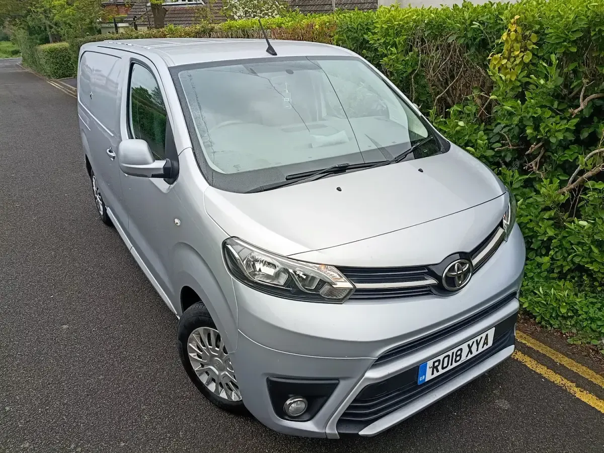 Used Toyota Proace Comfort 120 HP (88 kW) 2018 Silver MPV