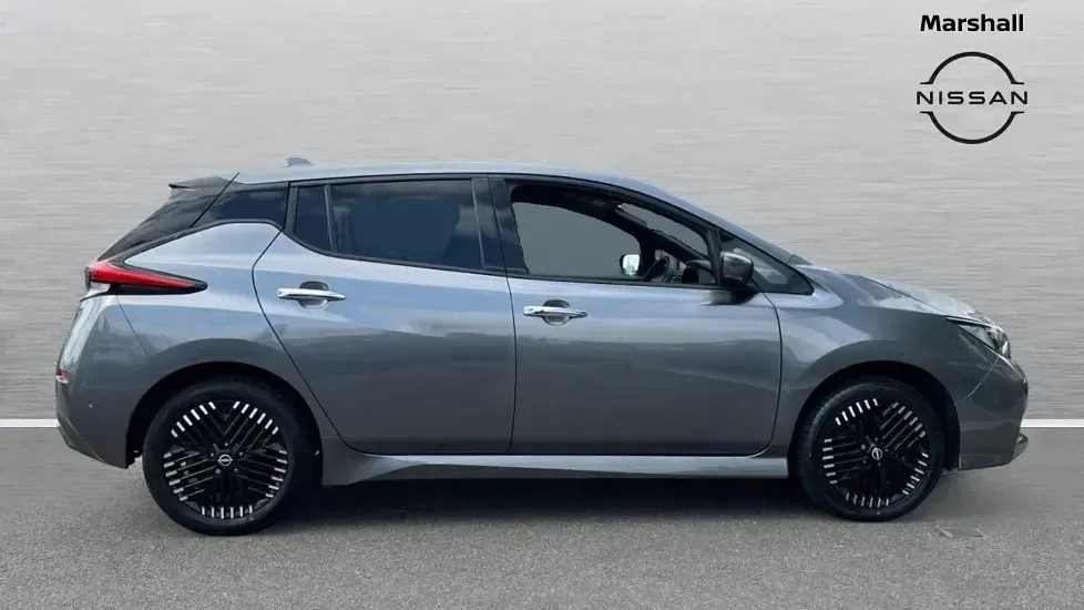 Used Nissan Leaf Tekna 160 kW (218 HP) 2023 Grey Hatchback