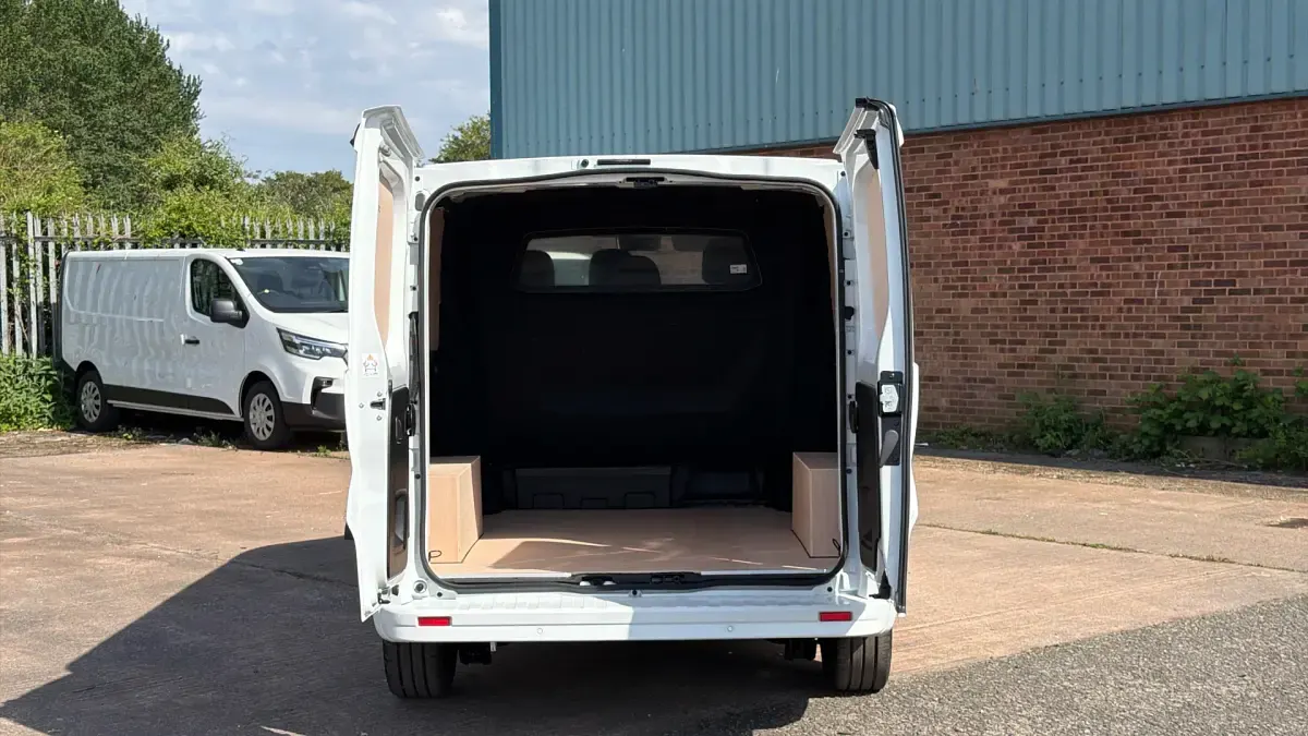 Nuevo Renault Trafic 170 CV (125 kW) 2026