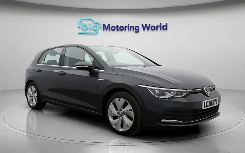Used VW Golf VIII Style 131 HP (96 kW) 2024 Hatchback