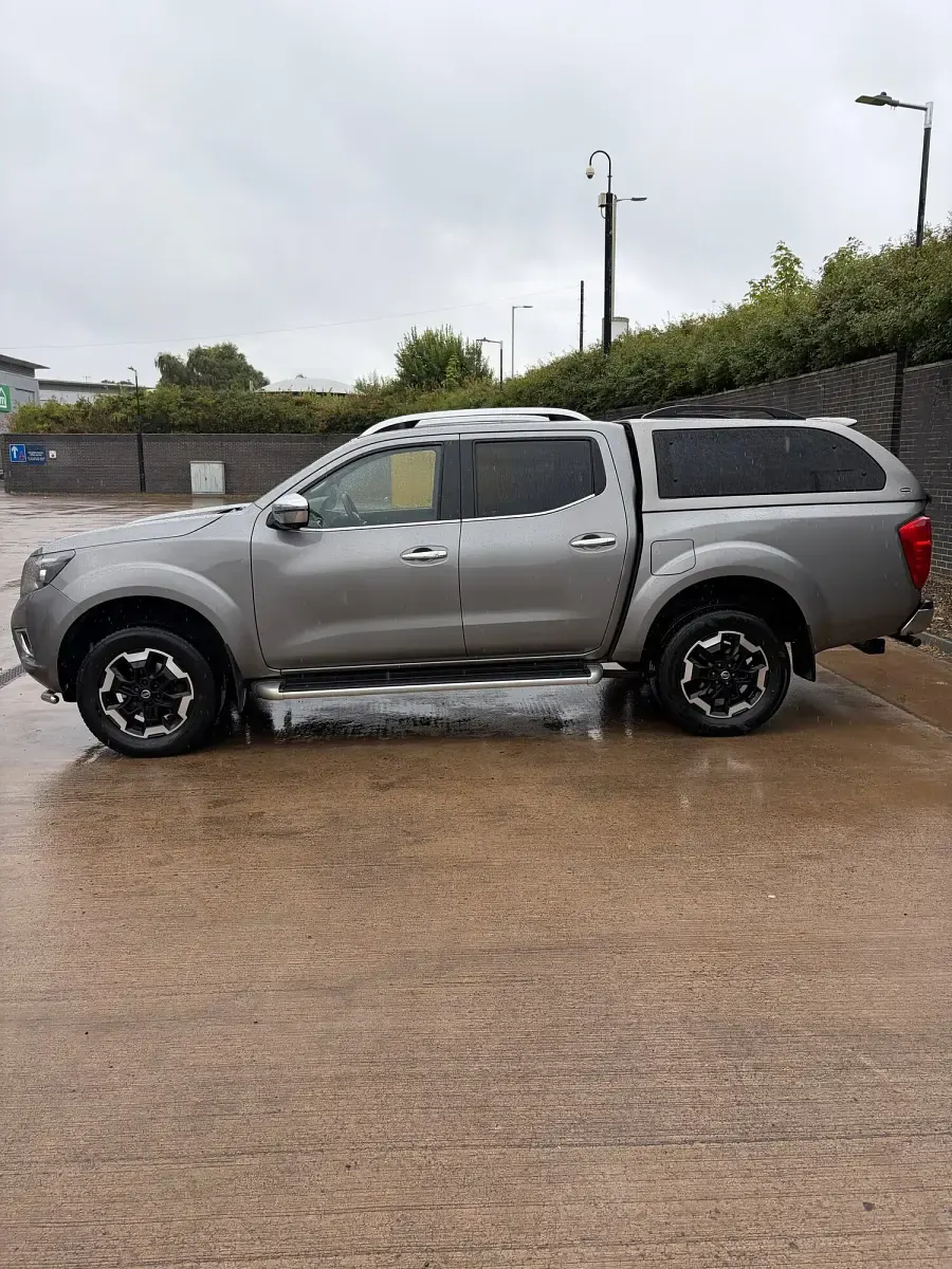 Used Nissan Navara Tekna 190 HP (139 kW) 2020 Grey Pickup