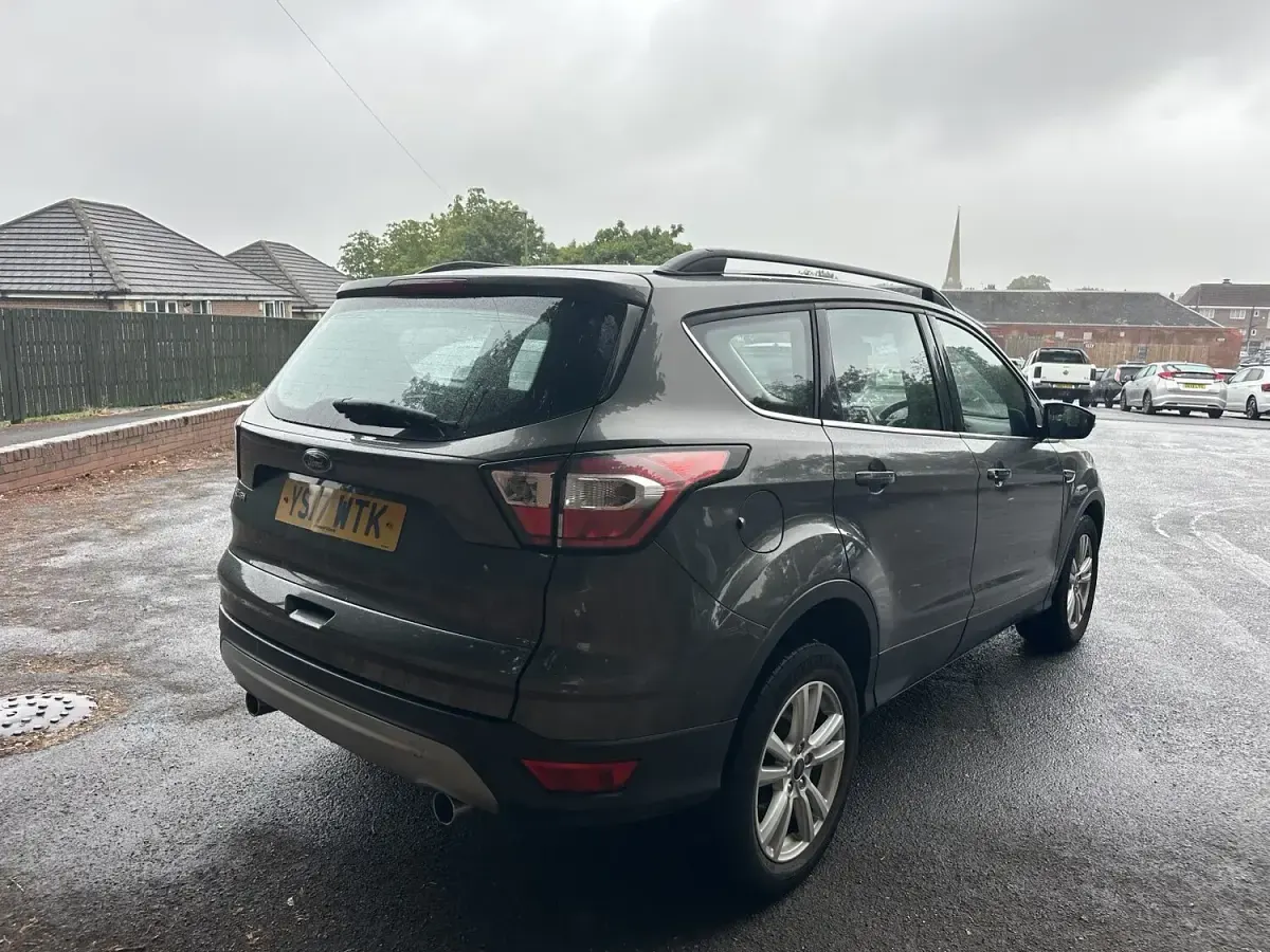 Used Ford Kuga Zetec 120 HP (88 kW) 2017 Grey SUV