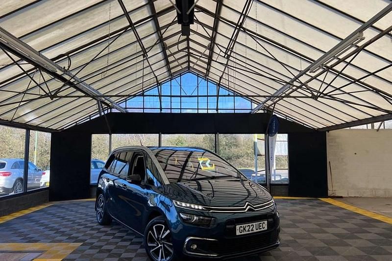 Used Citroën C4 SpaceTourer Shine 2022 MPV