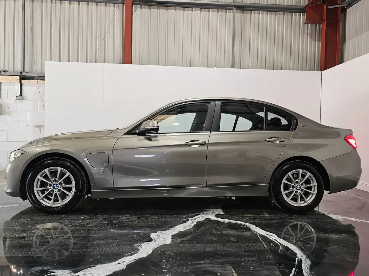 Used BMW 330e Sport Line 252 HP (185 kW) 2017 Silver Sedan
