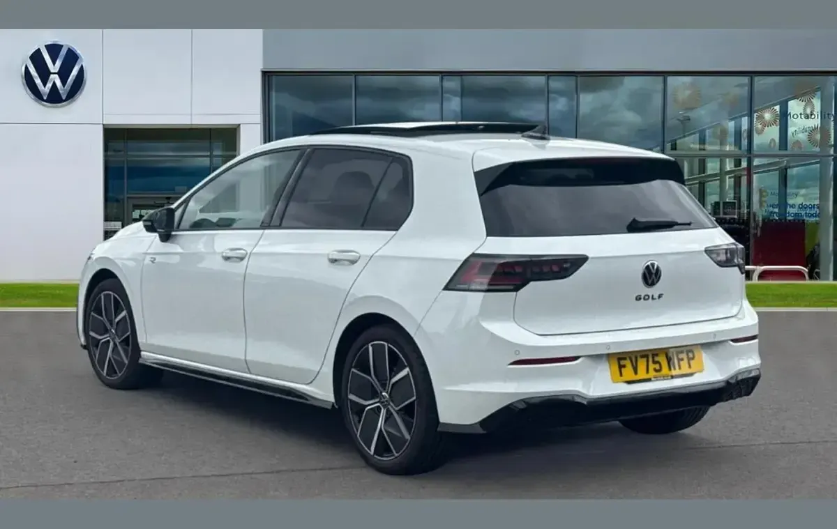 Used VW Golf VIII Black Edition 147 HP (108 kW) 2026 White Hatchback