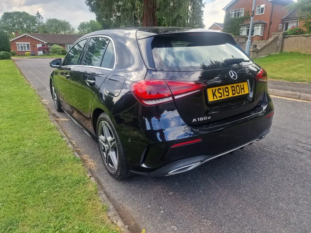 Used Mercedes A180 Executive 116 HP (85 kW) 2019 Black Hatchback