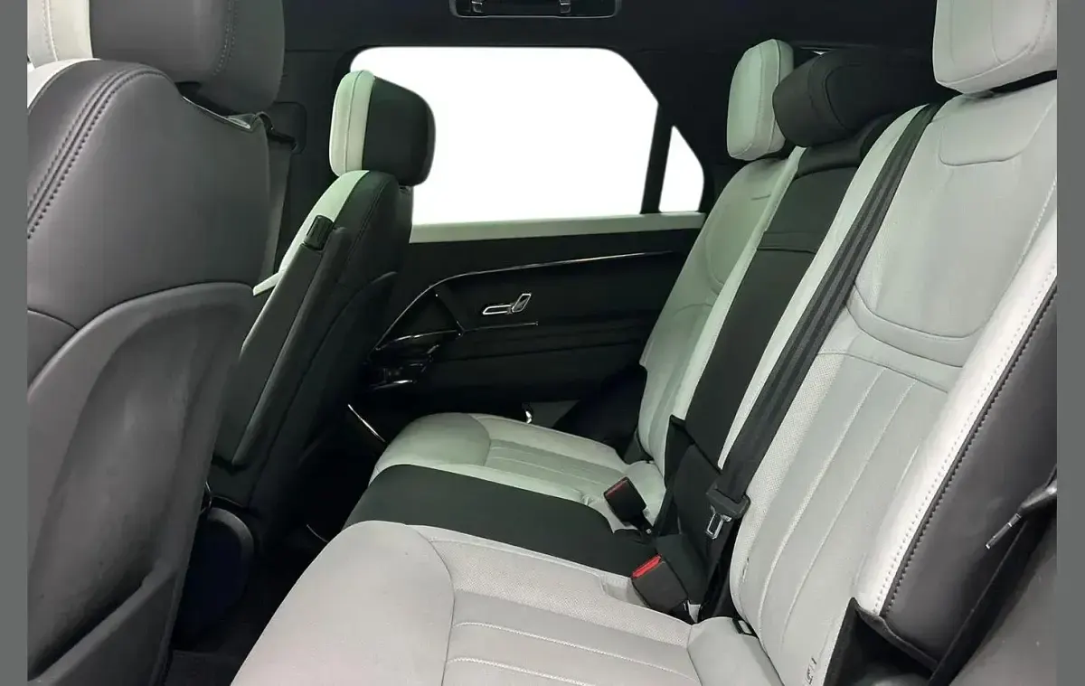 Used Land Rover Range Rover Sport SE Dynamic 296 HP (217 kW) 2023 Red SUV