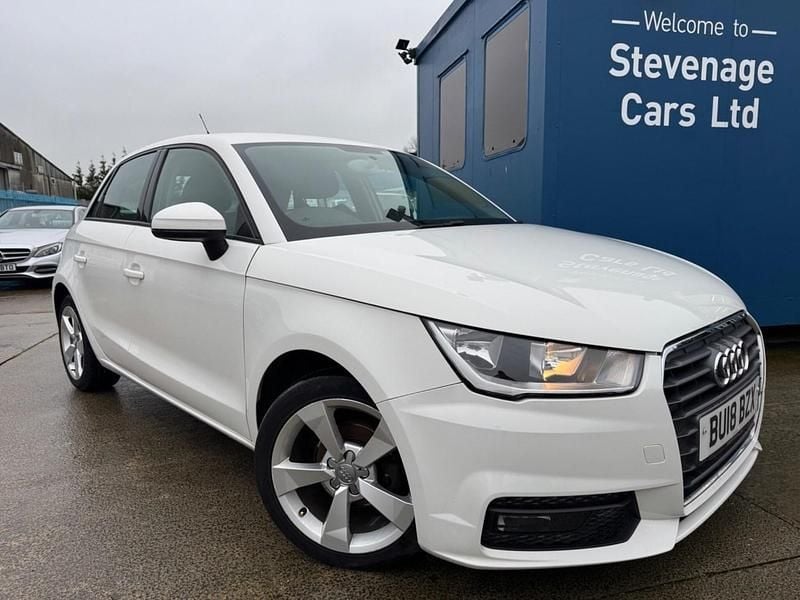 Used Audi A1 Sportback Sport 95 HP (69 kW) 2018 White Hatchback
