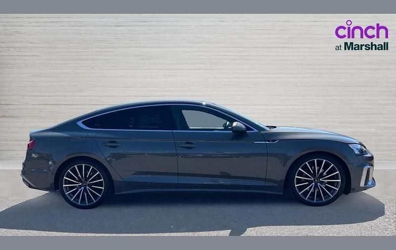 Usado Audi A5 Sportback S-Line 204 CV (150 kW) 2024 Gris Utilitario
