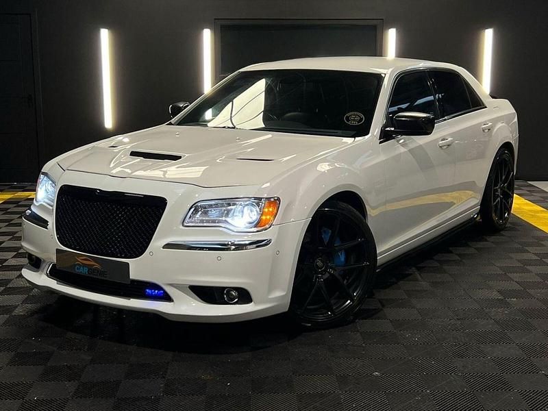 Used Chrysler 300C Limited 2013 White Sedan