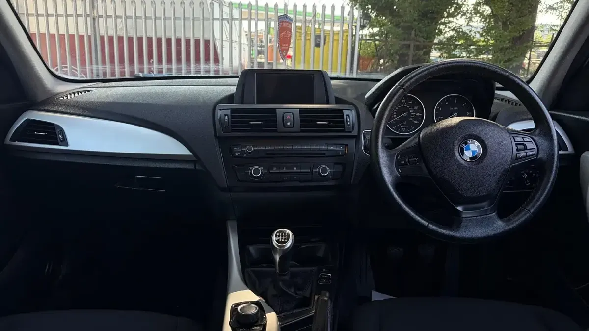 Used BMW 116 Efficient Dynamics 2014 White Hatchback