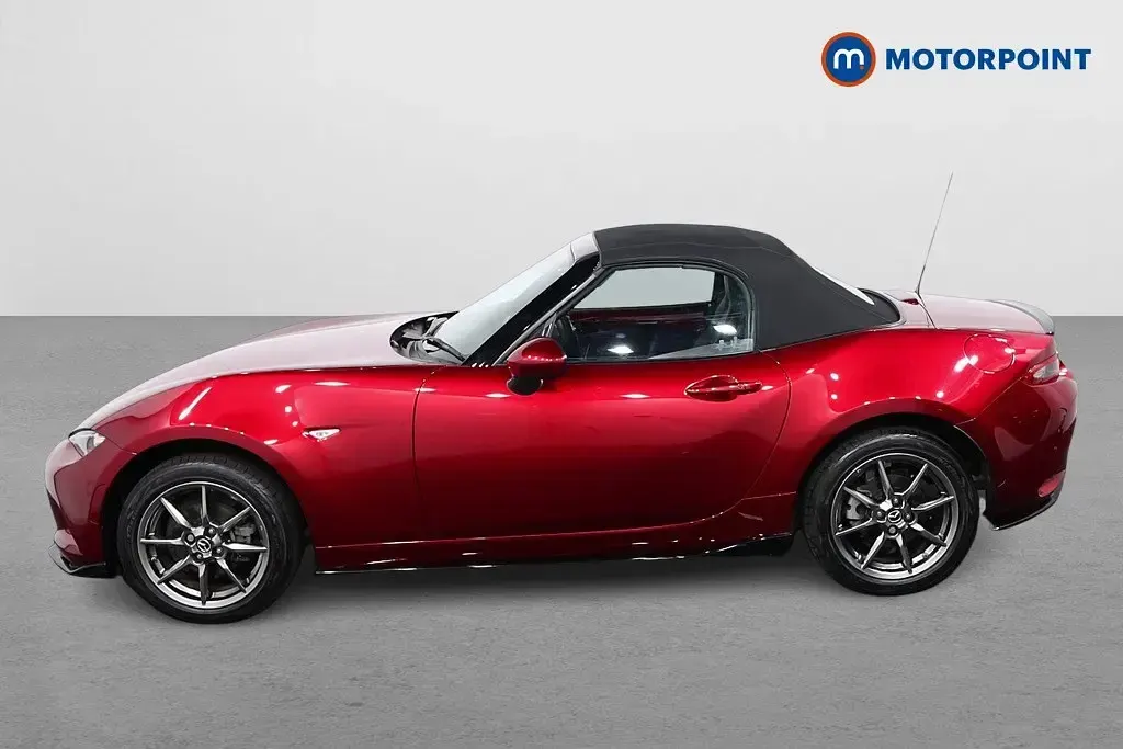 Usado Mazda MX5 Exclusive-Line 2023 Vermelho Cabrios