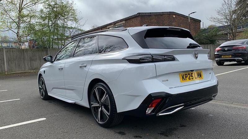 Second-hand Peugeot 308 SW GT 134 CP (98 kW) 2025 Alb Break