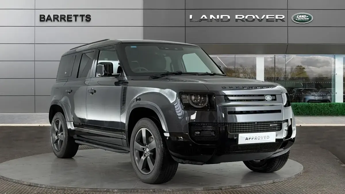 Used Land Rover Defender HSE Dynamic 250 HP (183 kW) 2023 SUV