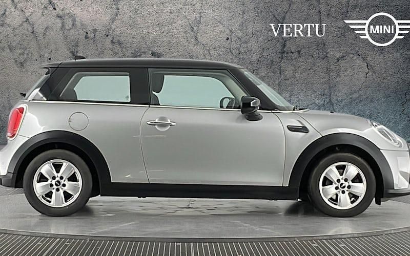 Used Mini Cooper Classic 136 HP (100 kW) 2022 Hatchback