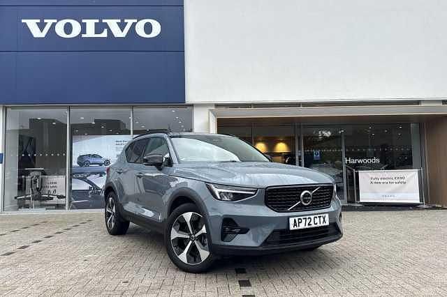 Grey Used 2022 Volvo XC40 Ultimate SUV | £33,390 (Fair price) - Image 1/4