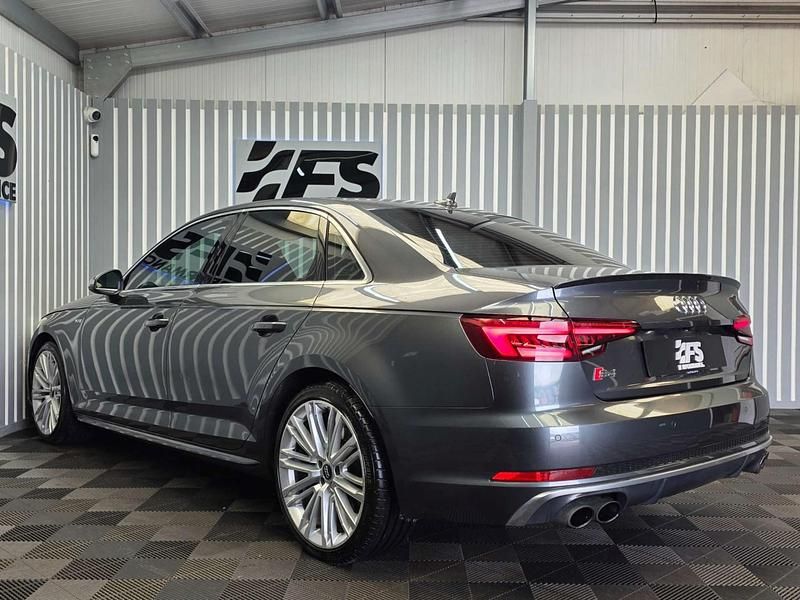 Used Audi S4 Comfort 354 HP (260 kW) 2017 Grey Sedan