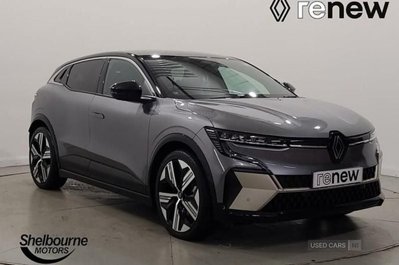 Used 2025 Renault Megane E-Tech Iconic Hatchback | £25,495 (Expensive) - Image 1/1