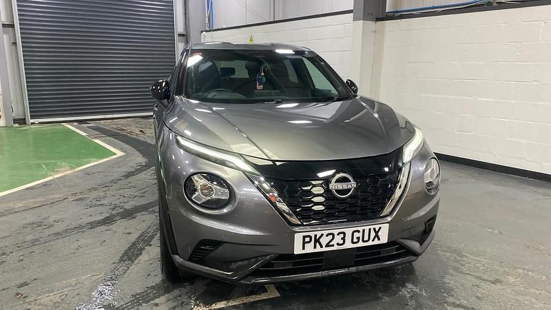 Used Nissan Juke N-Connecta 143 HP (105 kW) 2023 Grey SUV