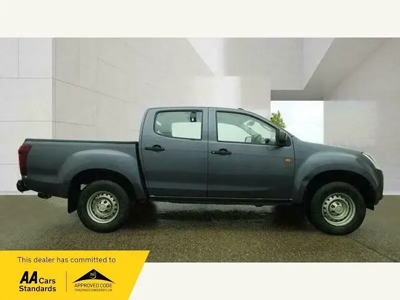 Second-hand Isuzu D-Max 164 CP (120 kW) 2018 Gri Pickup
