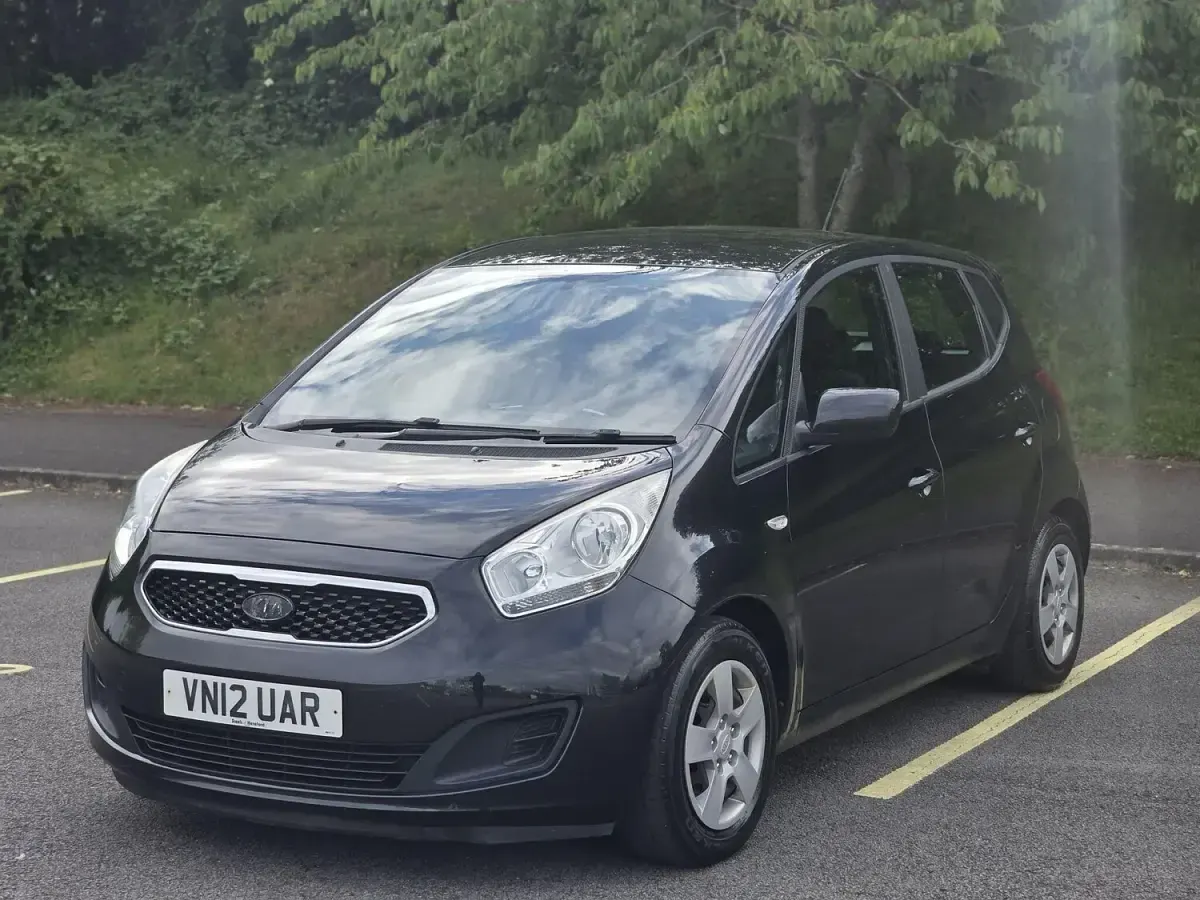 Used Kia Venga Air 90 HP (66 kW) 2012 Black Hatchback