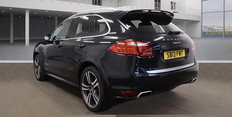 Used Porsche Cayenne 245 HP (180 kW) 2013 Black SUV