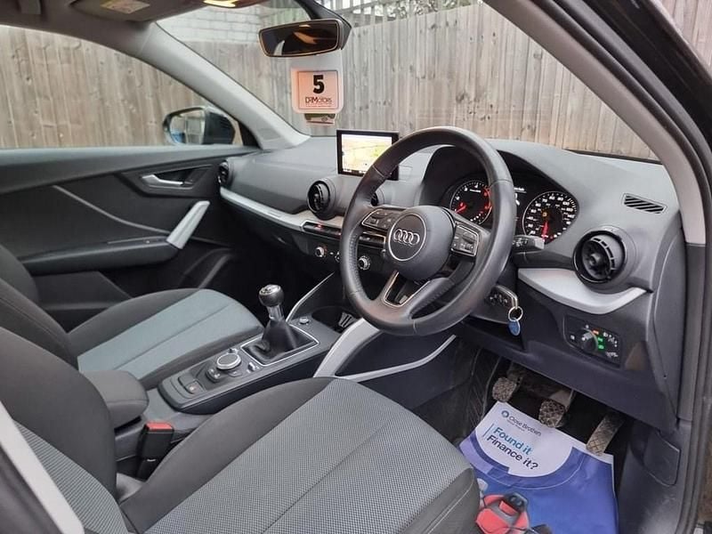 Used Audi Q2 Design 116 HP (85 kW) 2017 Black SUV