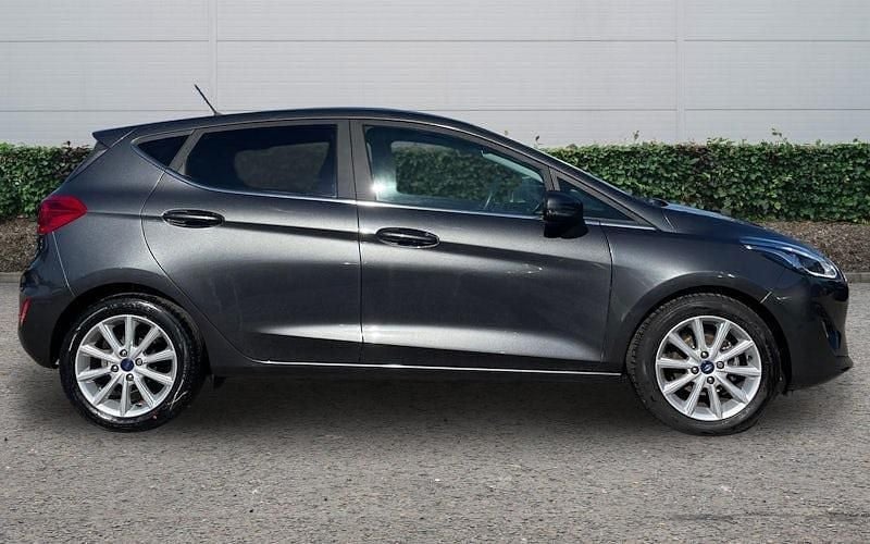 Usado Ford Fiesta Titanium 101 HP (74 kW) 2021 Citadino