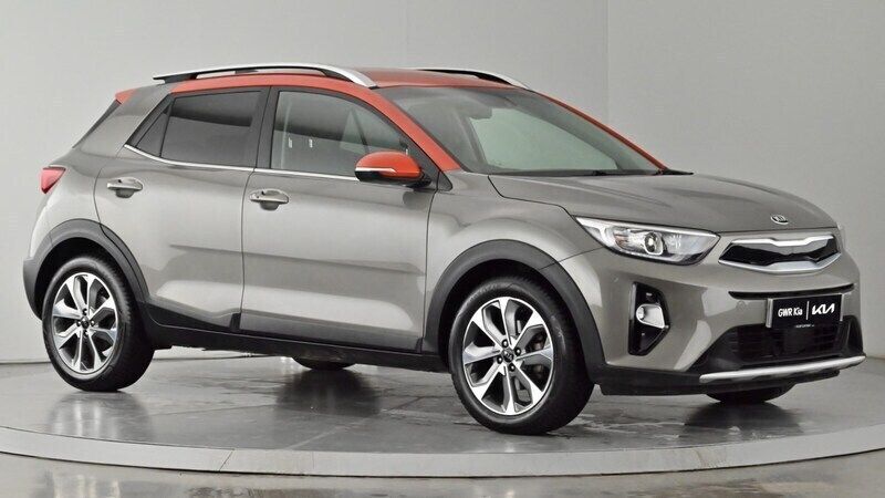 Grey Used 2018 Kia Stonic 4 SUV | £13,250 (Good price) - Image 1/4