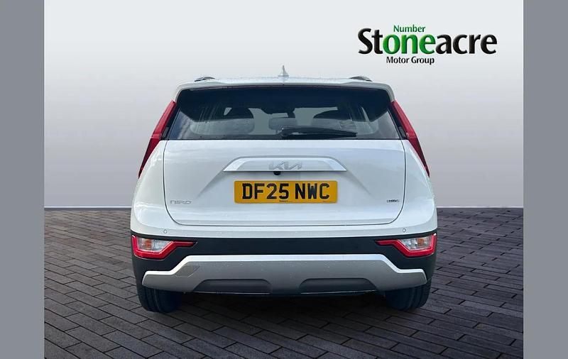 Used Kia Niro 127 HP (93 kW) 2025 White SUV