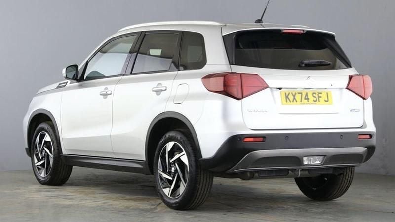 Used Suzuki Vitara 116 HP (85 kW) 2025 Silver SUV