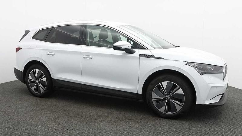 Used Skoda Enyaq iV 210 kW (286 HP) 2024 Moon white metallic SUV