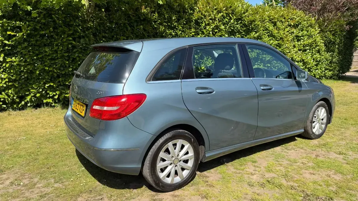 Begagnad Mercedes B180 SE 2013 Blå Minibuss