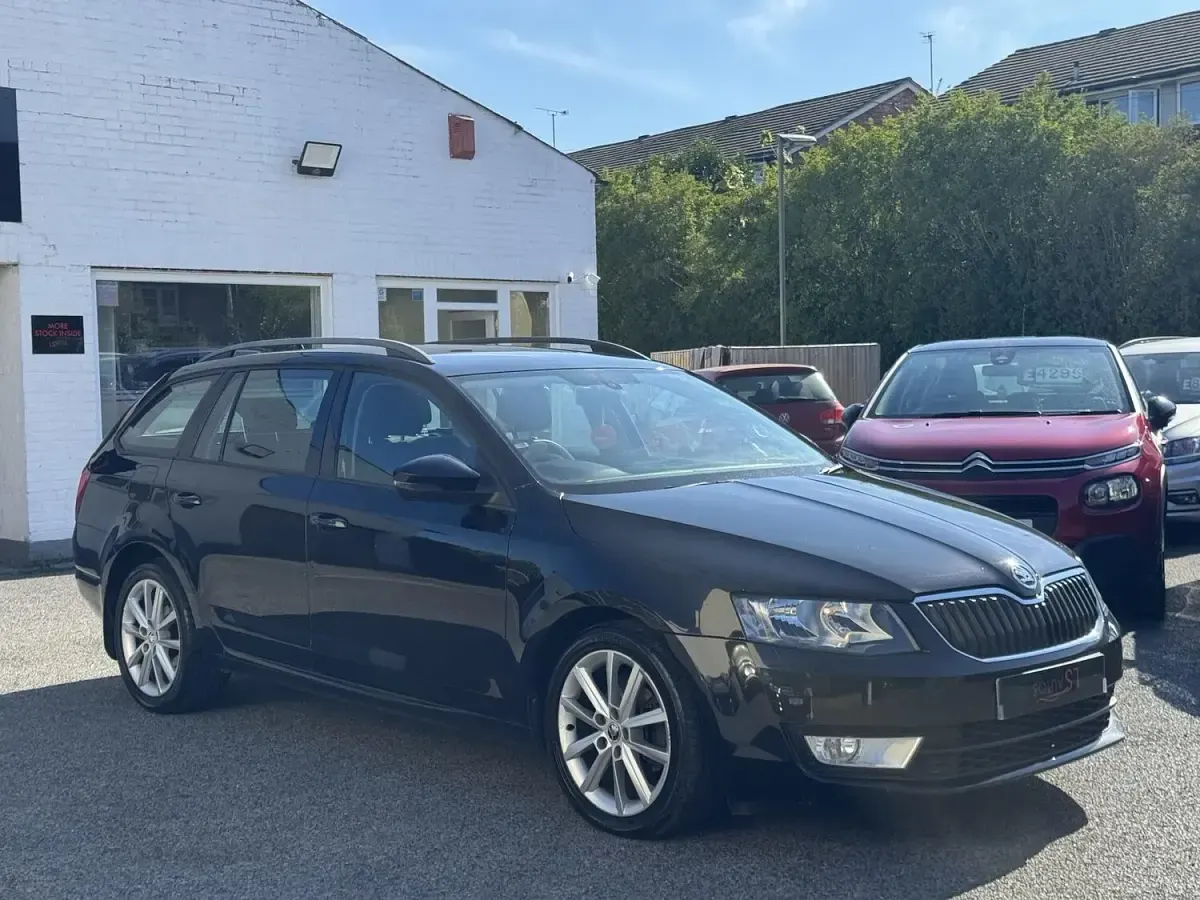 Used Skoda Octavia Elegance 2014 Black Estate