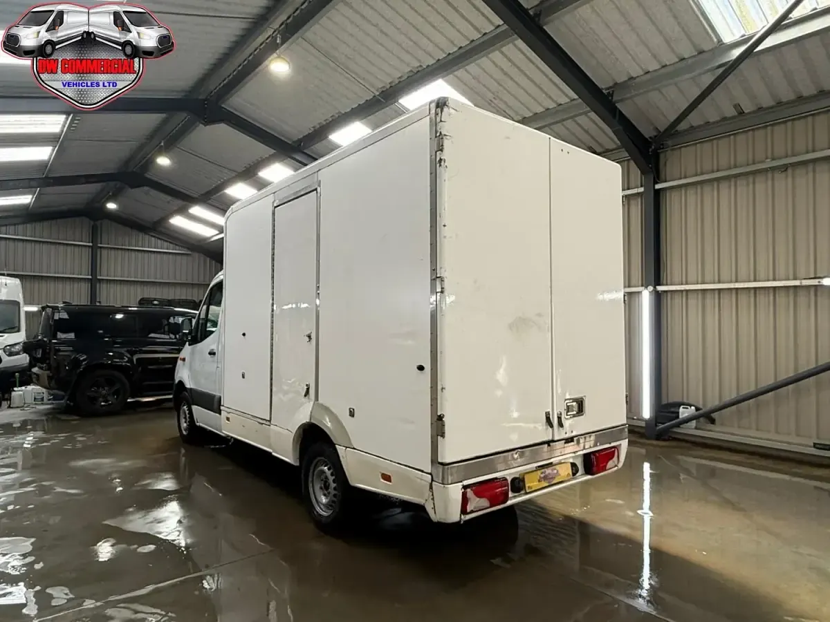 Used Mercedes Sprinter 140 HP (102 kW) 2021 White Van