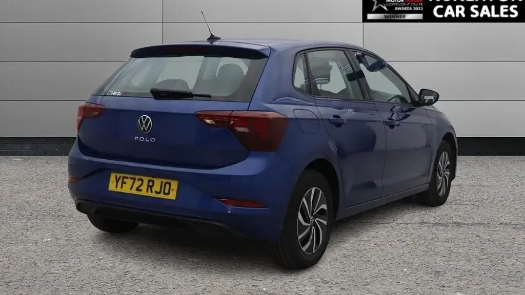 Used VW Polo Life 95 HP (69 kW) 2022 Blue Hatchback