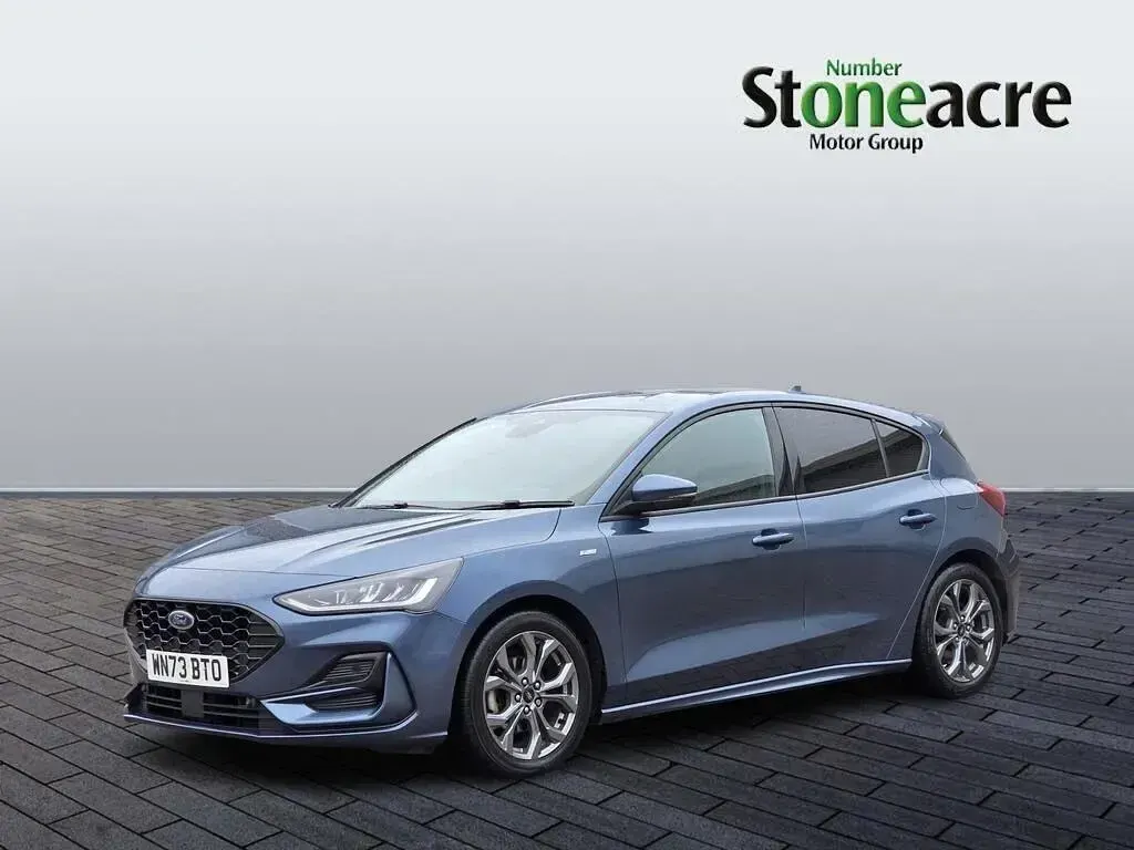 Used Ford Focus ST-Line 125 HP (91 kW) 2023 Blue Hatchback