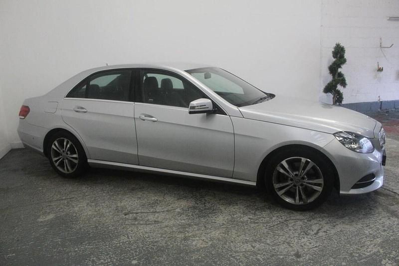 Begagnad Mercedes E250 SE 2013 Silver Sedan