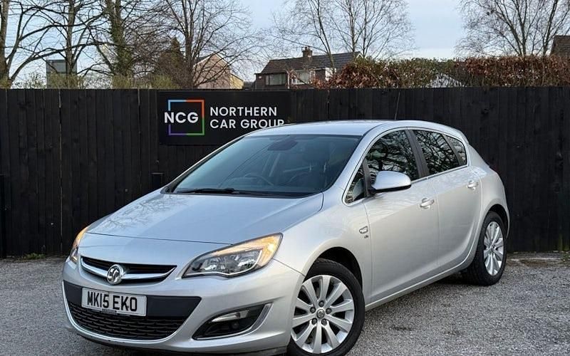 Used Vauxhall Astra Elite 136 HP (100 kW) 2015 Hatchback