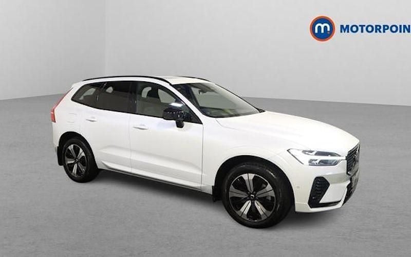 Usado Volvo XC60 Plus 349 HP (256 kW) 2022 Branco SUV