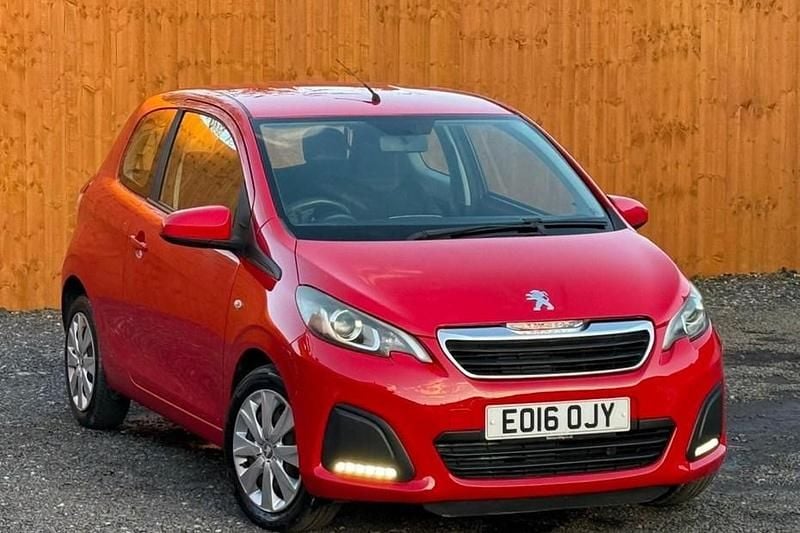 Used Peugeot 108 Active 68 HP (50 kW) 2016 Red Hatchback