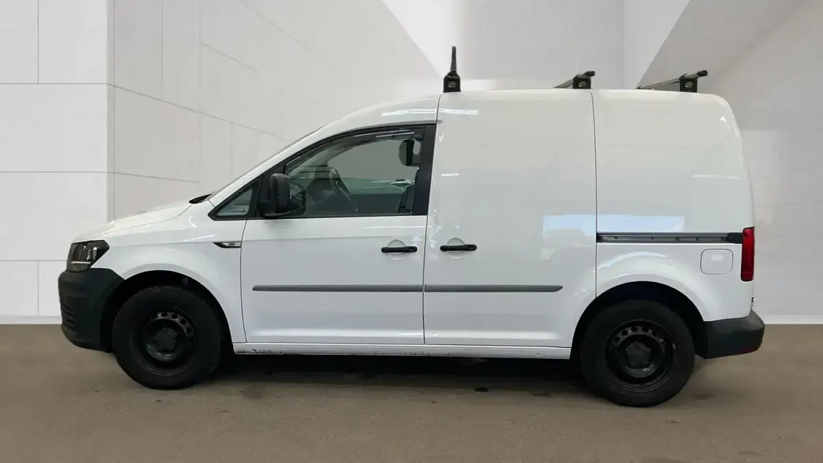 Usado VW Caddy Startline 102 CV (75 kW) 2016 Blanco Monovolumen