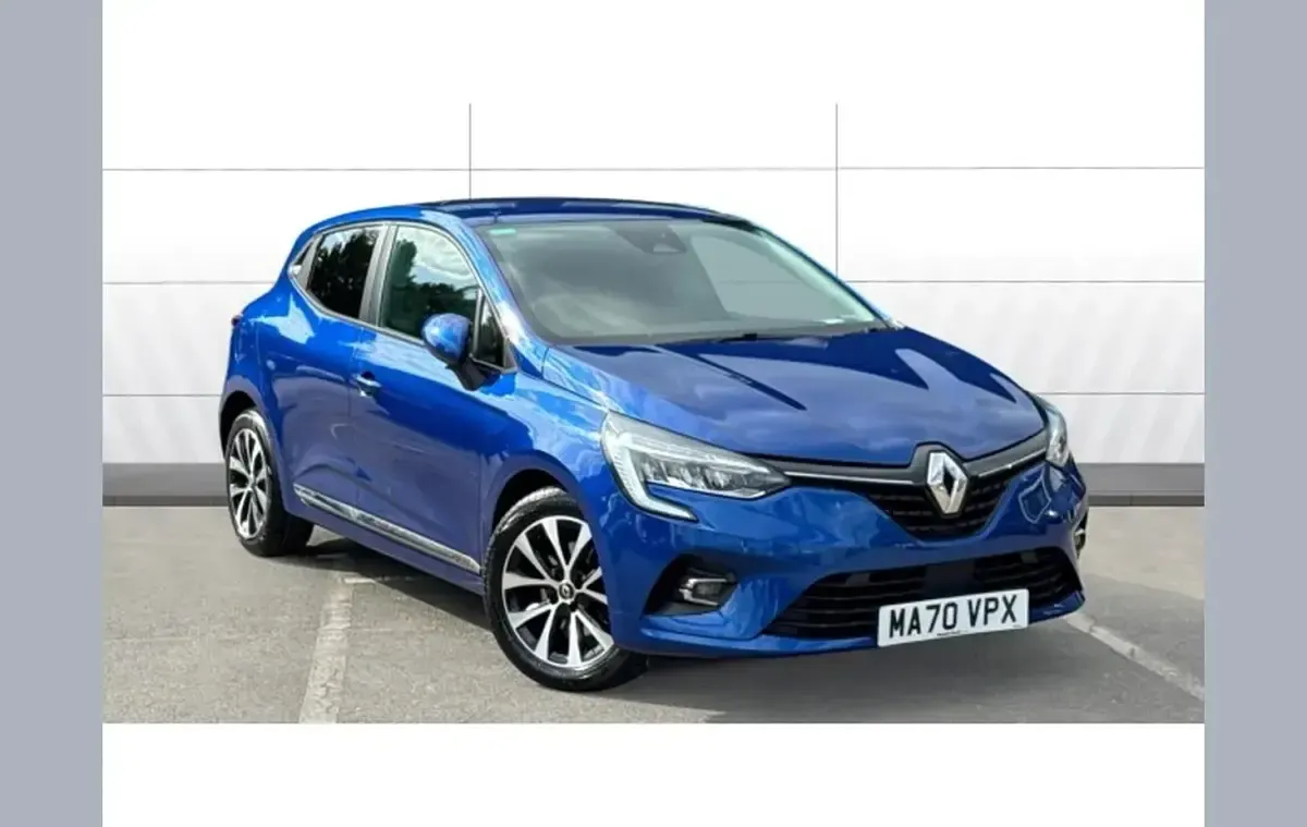 Used Renault Clio Iconic 86 HP (63 kW) 2020 Hatchback