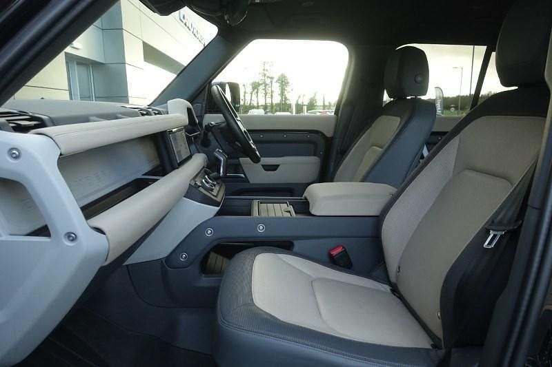 Used Land Rover Defender SE Dynamic 2023 Black SUV