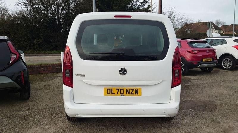 Used Vauxhall Combo S 130 HP (95 kW) 2020 White MPV