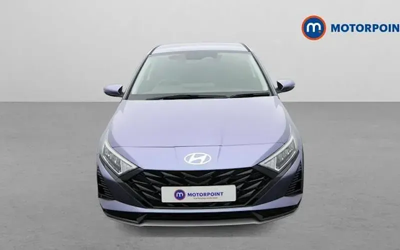 Used Hyundai i20 Premium 101 HP (74 kW) 2025 Blue Hatchback