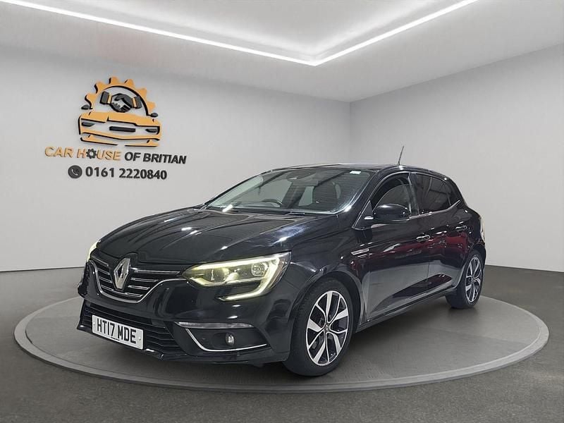 Used Renault Mégane IV Dynamique 130 HP (95 kW) 2017 Black Hatchback
