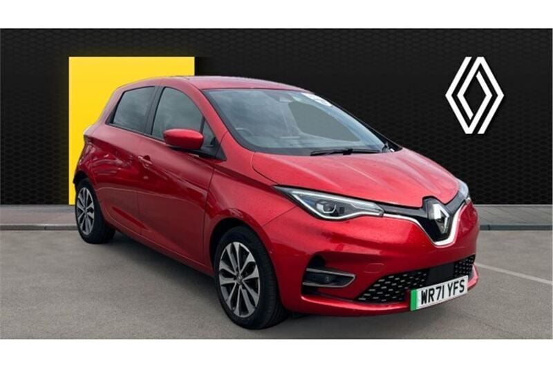 Red Used 2021 Renault Rapid GT-Line Hatchback | £9,910 (Fair price) - Image 1/4