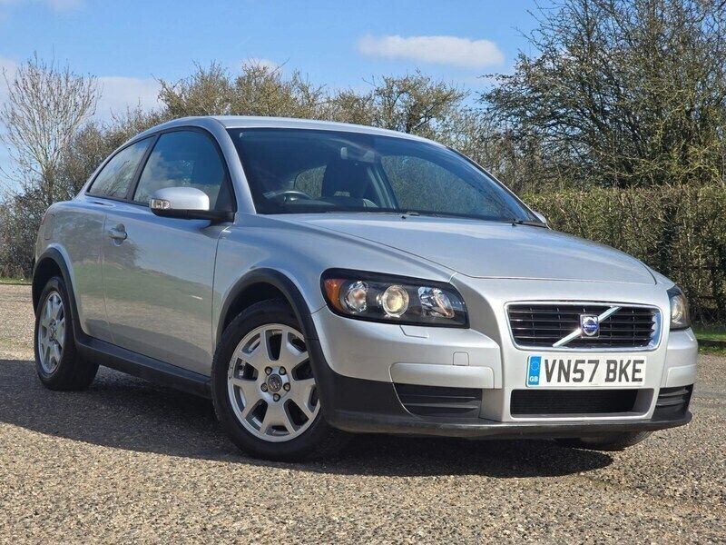 Silver Used 2007 Volvo C30 Hatchback | £5,450 (A bit pricey) - Image 1/4